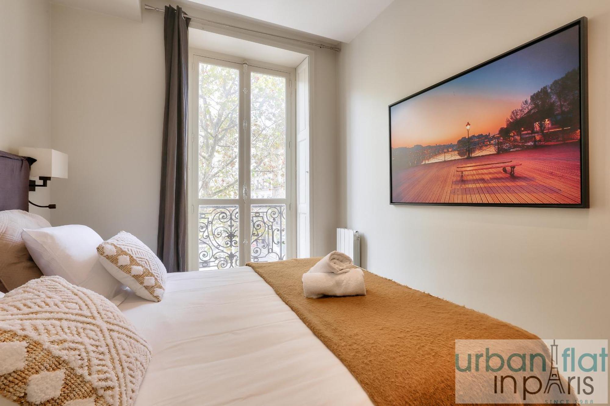60-Luxury Parisian Home Sebastopol Екстер'єр фото